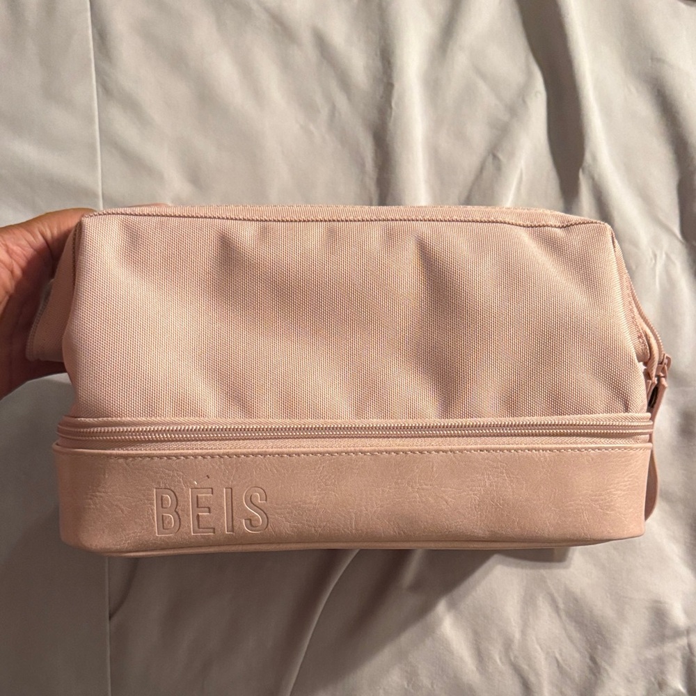 BÉIS Atlas Pink Dopp Kit